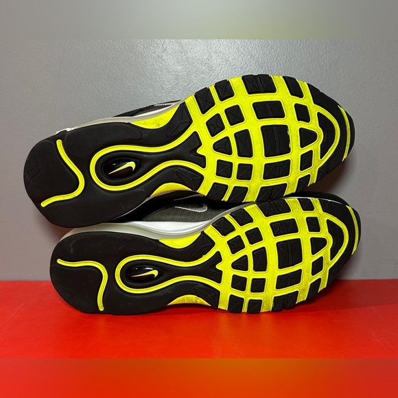 Size 10.5 - Nike Undefeated x Air Max 97 Black Volt - Picture 6 of 9